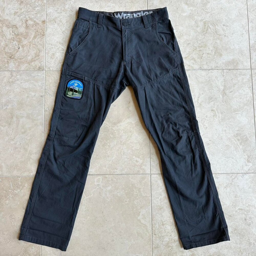 Wrangler All Terrain Gear Mens Pants. Size 32x32